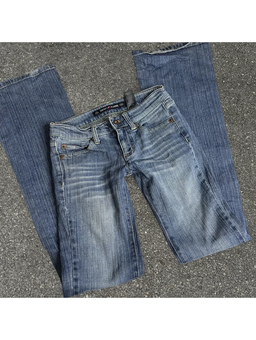 Vintage DKNY Flared Leg Denim Jeans Embroidered Pockets Size 0